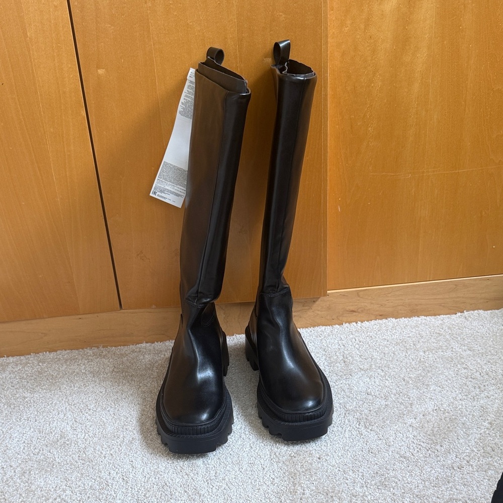 NWT MANGO black faux leather lug sole boots new unworn platform